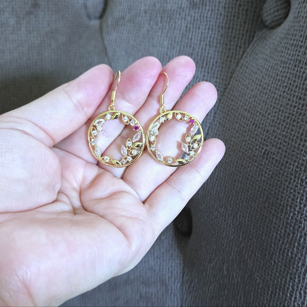 La Meno "Secret🤫 Garden💐" Earrings - Picture 5 of 16